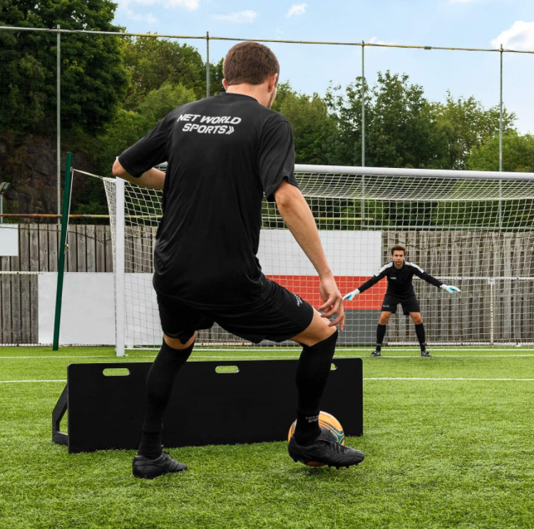 Hexagonal soccer rebounder for football training