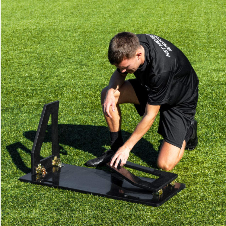 Hexagonal soccer rebounder for football training